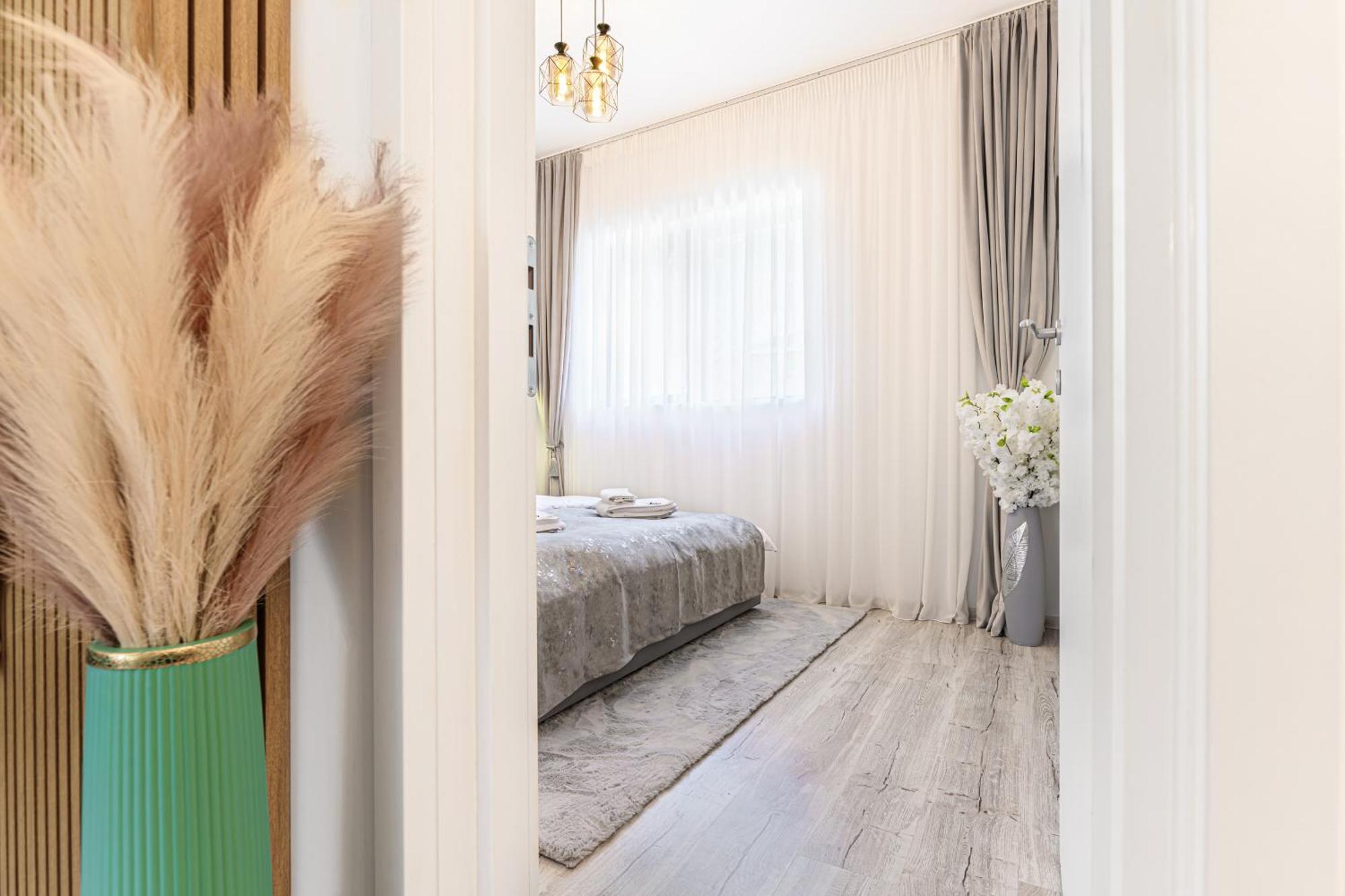 Ama Garden Apartment Buşteni Exterior foto