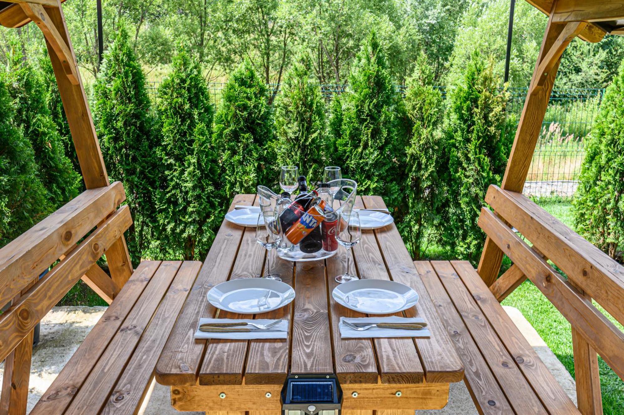 Ama Garden Apartment Buşteni Exterior foto